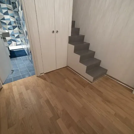 San Lorenzo 42 * Řím