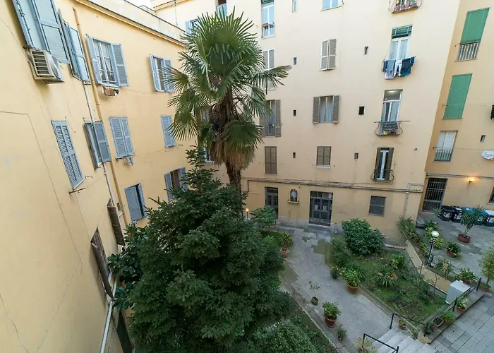 San Lorenzo 42 * Rome